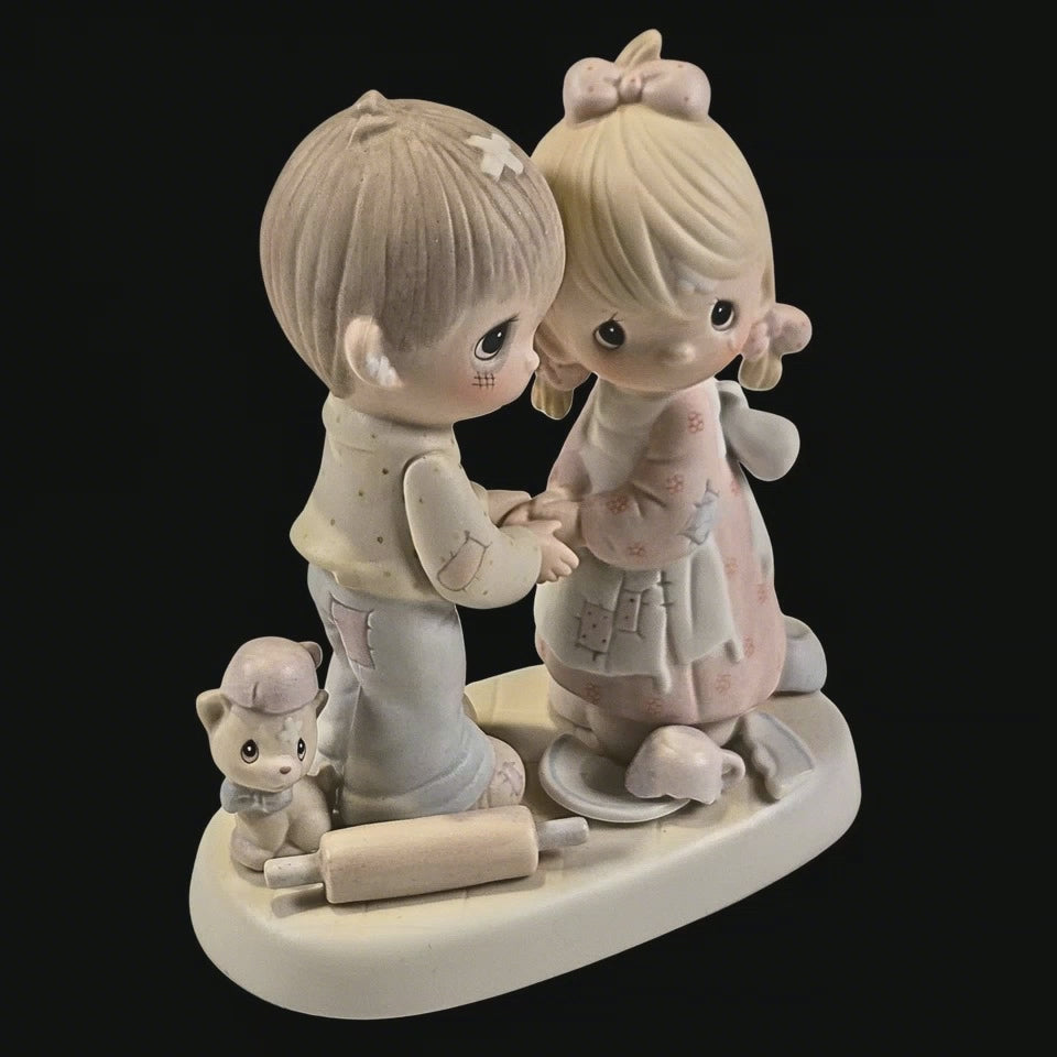 Precious Moments "FORGIVING IS FORGETTING" 1982 Retired Figurine E-9252 No Box